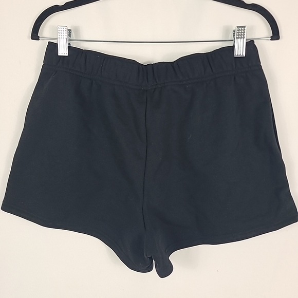 NWT Alo Yoga Women's Accolade Shorts Black Size S - Picture 6 of 6
